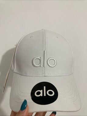 ALO Yoga White Baseball Cap with Subtle Embroidered Logo